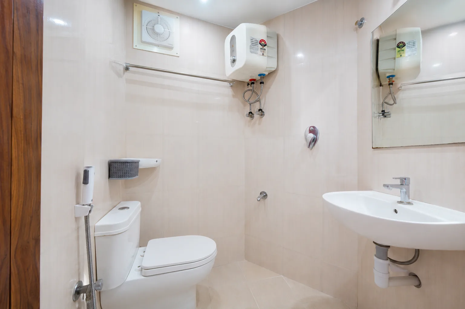 Coram Deo air-conditioned bedroom in Avadi