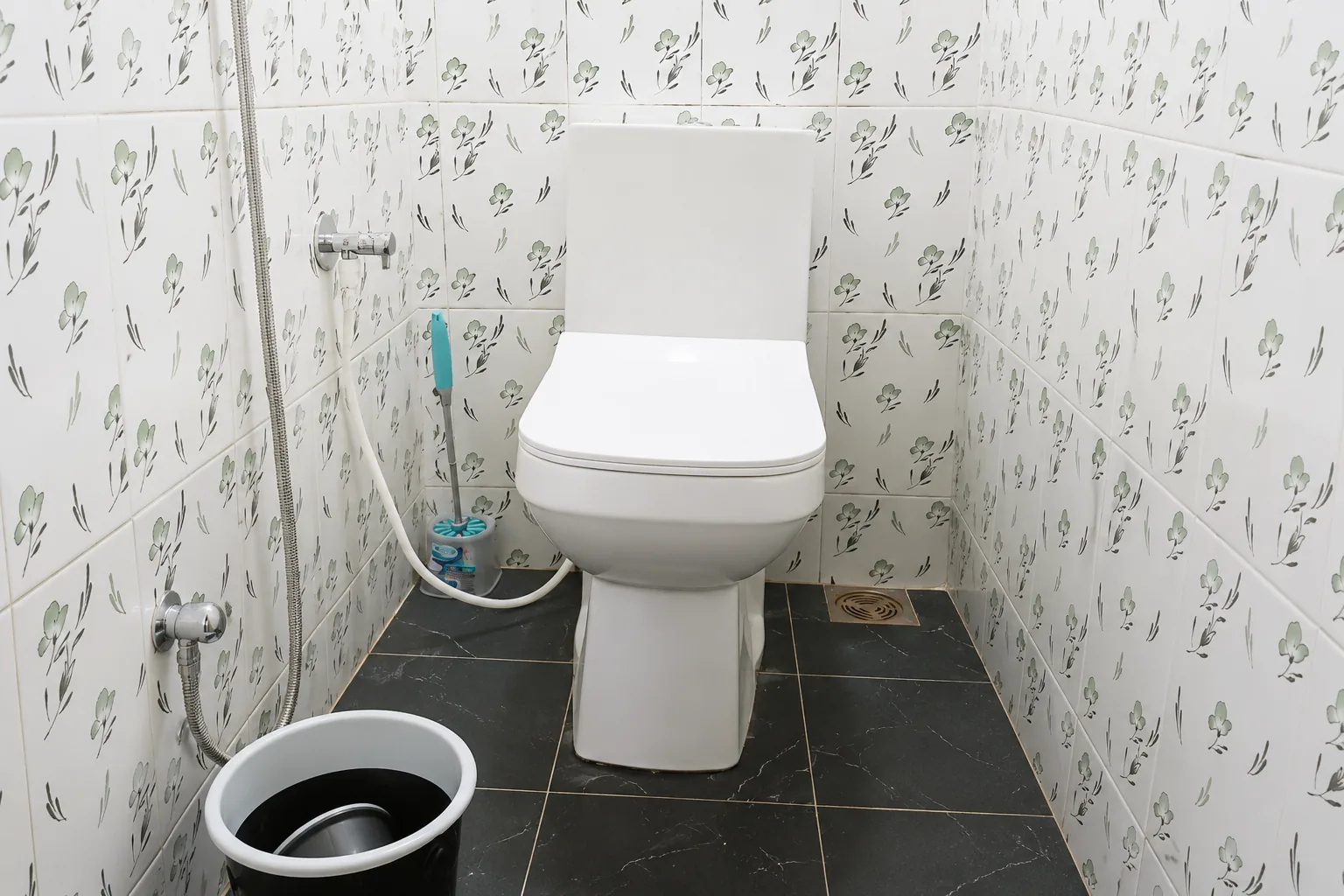 Shalom Deo bathroom in Avadi